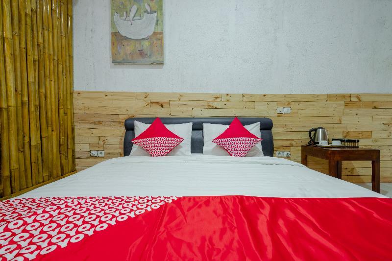 Oyo 2380 Alea Guesthouse Muntilan Eksteriør billede