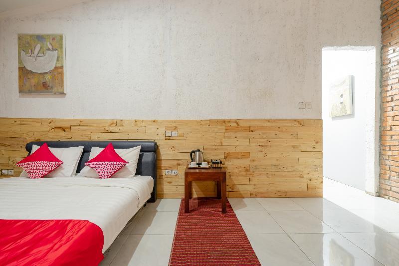 Oyo 2380 Alea Guesthouse Muntilan Eksteriør billede